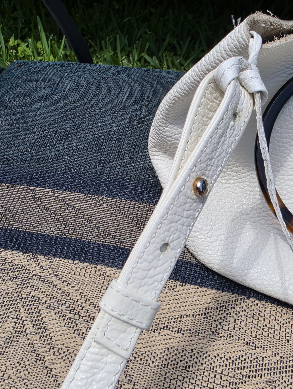 Culbia Small Leather White Handbag Purse With Crossbody Adjustable Strap — image 6 of 8